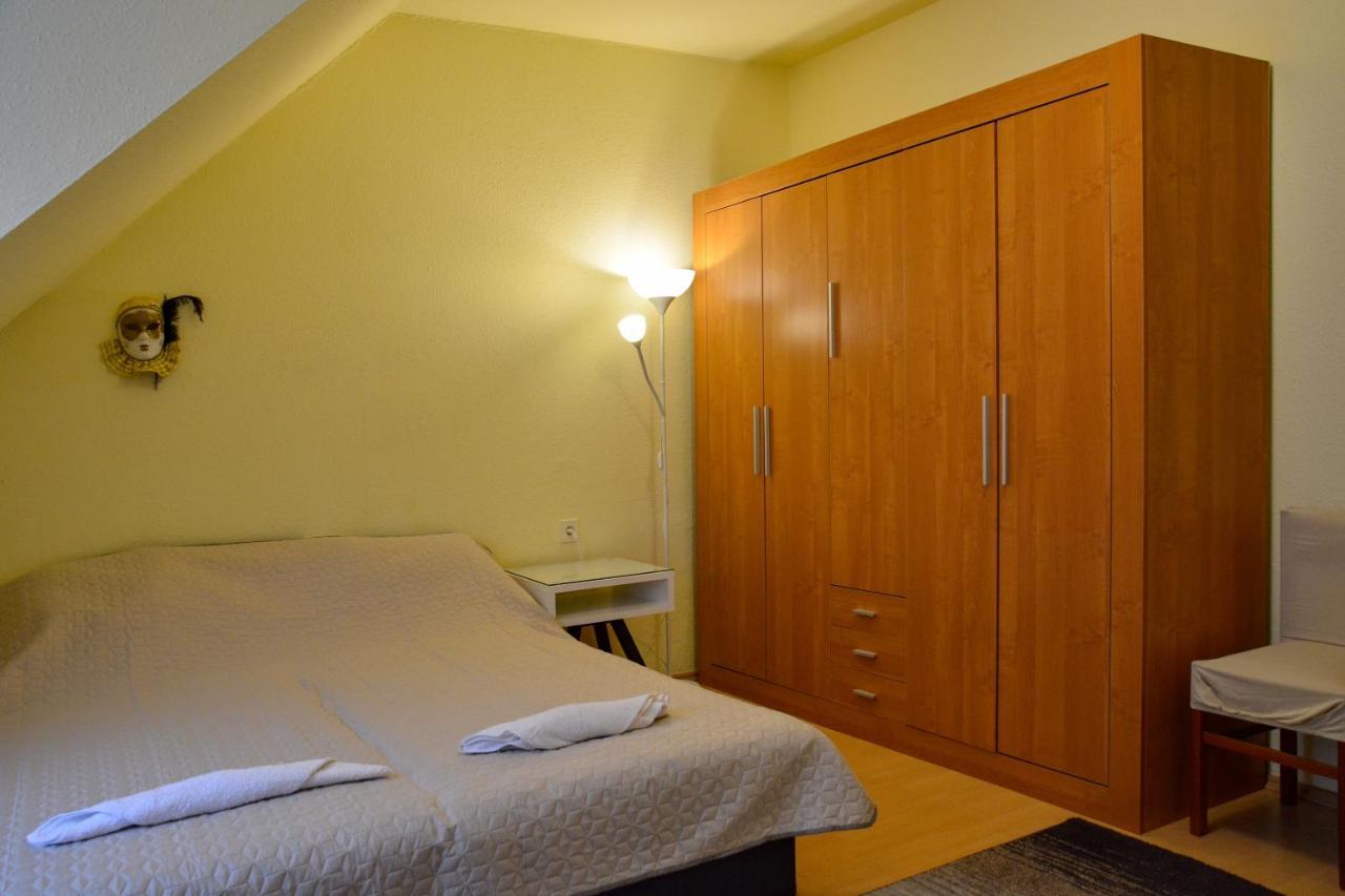 Afrodite Apartmanház Eger Exterior foto